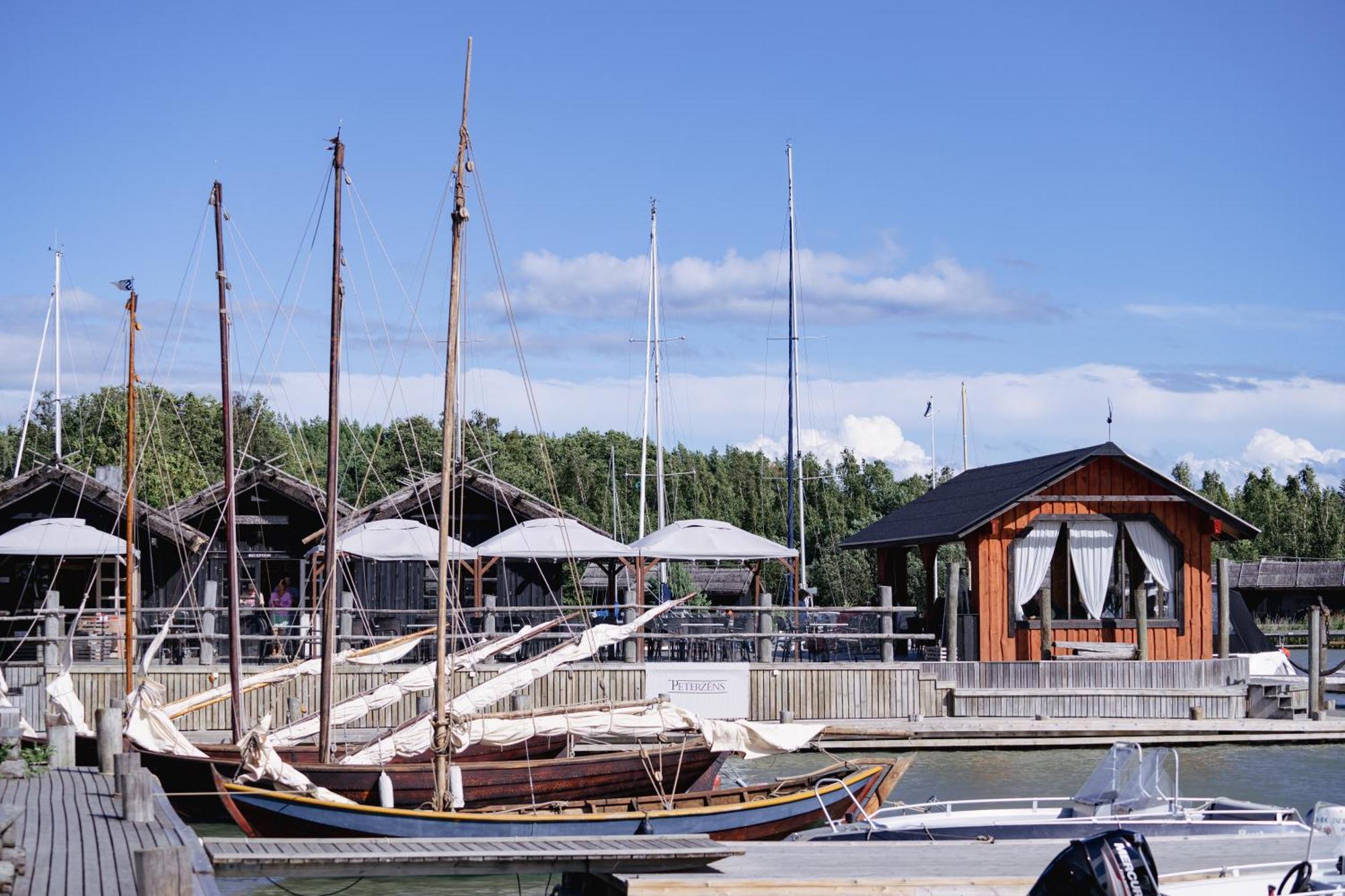 Villa Peterzens Boathouse Laupunen Esterno foto