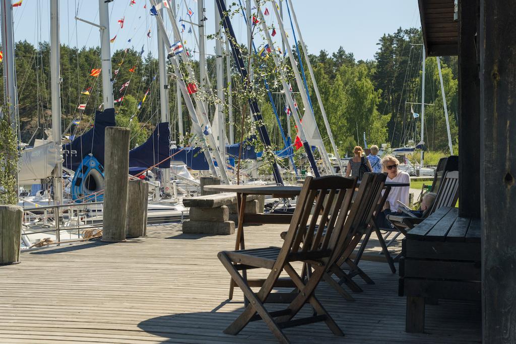 Villa Peterzens Boathouse Laupunen Esterno foto
